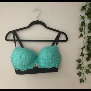 NEVER WORN PINK Teal Lace Bra